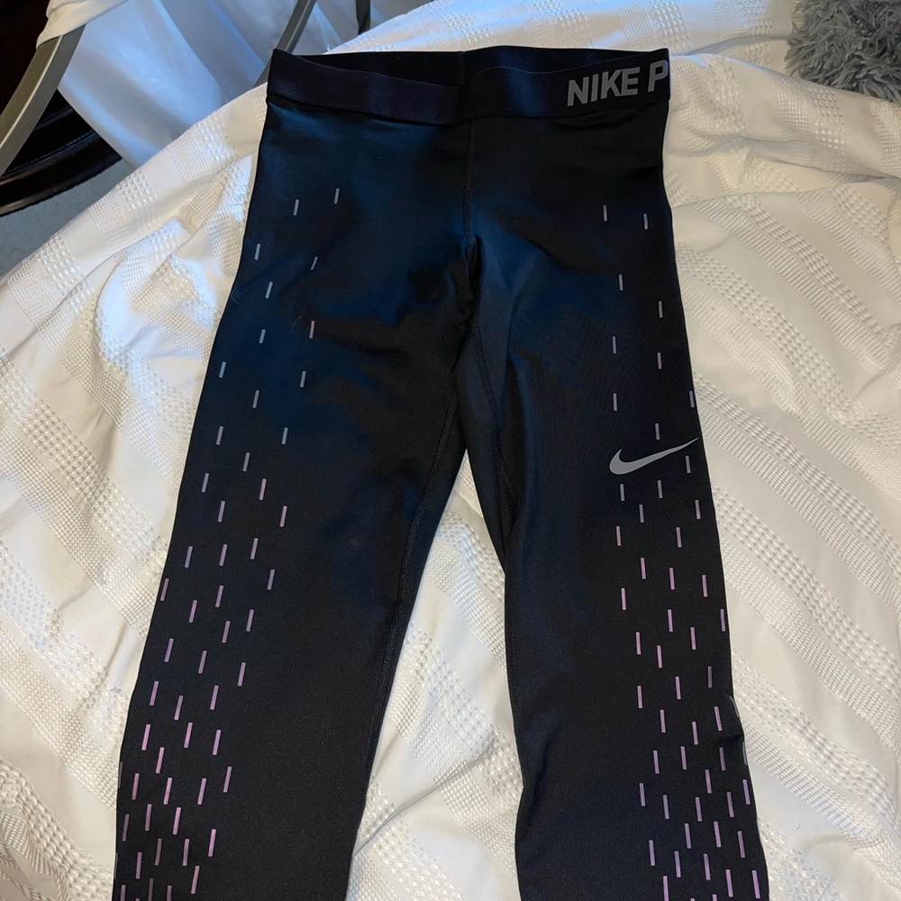 Medium Nike Pro leggings